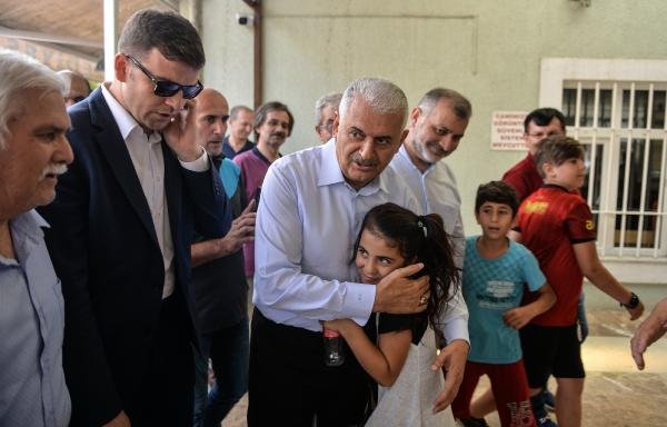 Binali Yıldırım: Çay teklifim geçerli