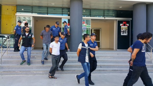 İ Bursa’da 1 kilo bonzai yakalandı