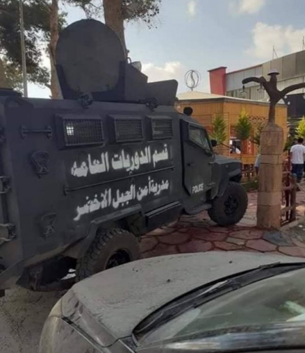 Libya Türklere ait dükkanları kapatmaya başladı