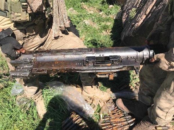 d Hakkari'de PKK'nın silah ve mühimmatı ele geçirildi