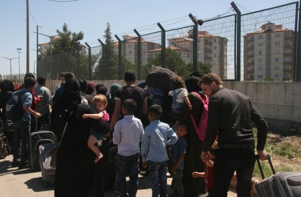 i Suriyelilerden 11 bini Türkiye’ye döndü