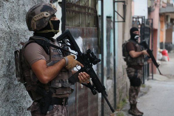 Adana’da terör operasyonu