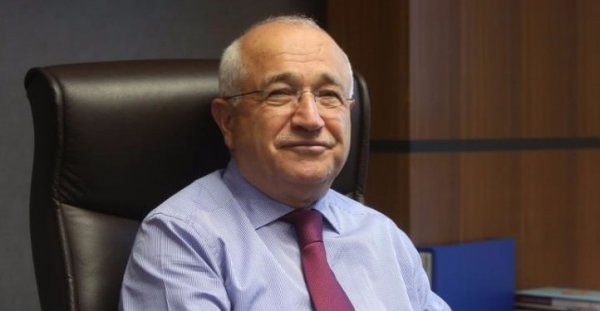 Cemil Çiçek'e 'maaşlara zam' polemiği soruldu