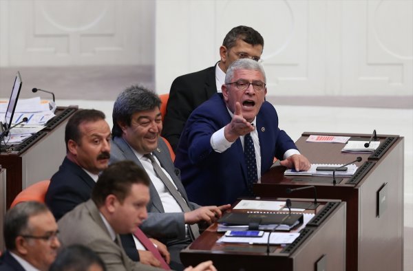 Meclis'te HDP-İyi Parti gerilimi