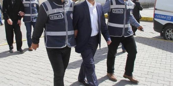 Ağrı merkezli  FETÖ operasyonunda 7 zanlı serbest