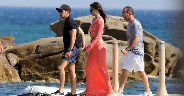 Metin Hara, Adriana'nın fotoğraflarını silmedi