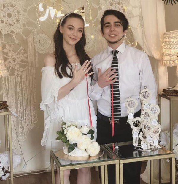 Miray Akay 21 gün nişanlı kalabildi