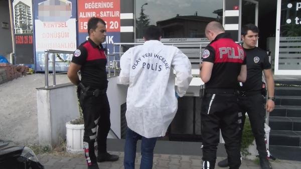 İstanbul'da silahını gösterdiği arkadaşını vurdu