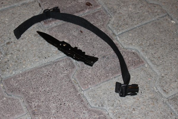 Adana'da polise bıçaklı saldırı