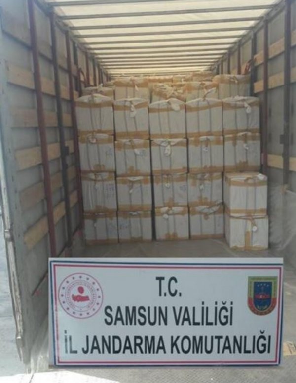 Samsun’da 85 bin adet kaçak parfüm ele geçirildi
