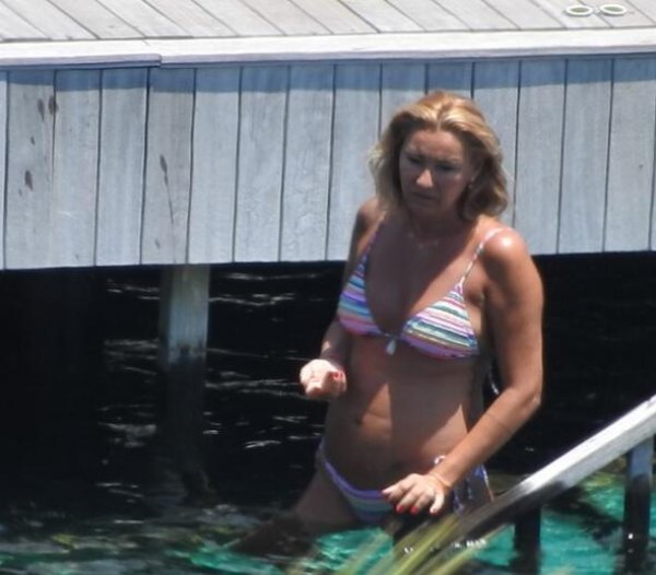 Pınar Altuğ tatilde