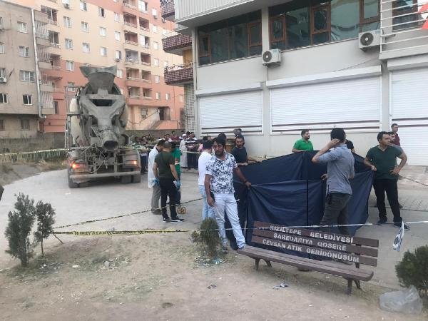 d Beton mikserinin çarptığı kadın öldü