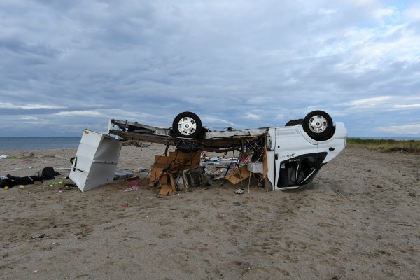 Yunanistan'da fırtına: 7 ölü, 120 yaralı