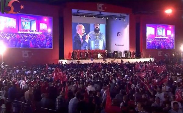 Millet 15 Temmuz anmasına akın etti