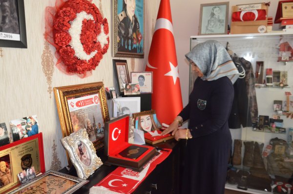 İ 15 Temmuz şehidinin odası ilk günkü gibi duruyor