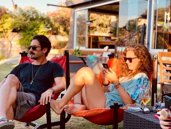 Özge Özpirinçci'ye sürpriz