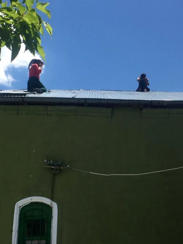 i Kars'ta intihara kalkışan küçük kızı itfaiye eri kurtardı