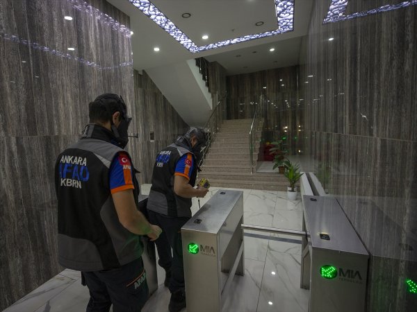 Kız öğrenci yurdunda 9 öğrenci biber gazından etkilendi