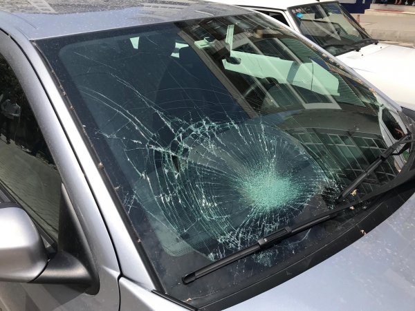 Kuşadası'nda 12 yaşındaki çocuğa araba çarptı