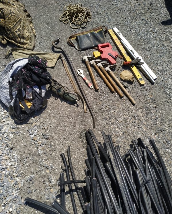 a Muğla'da kaza yapan hırsızlar yakalandı