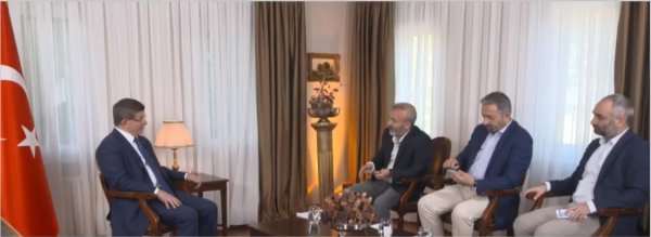 Davutoğlu, Suriye politikası suçlamalarına cevap verdi