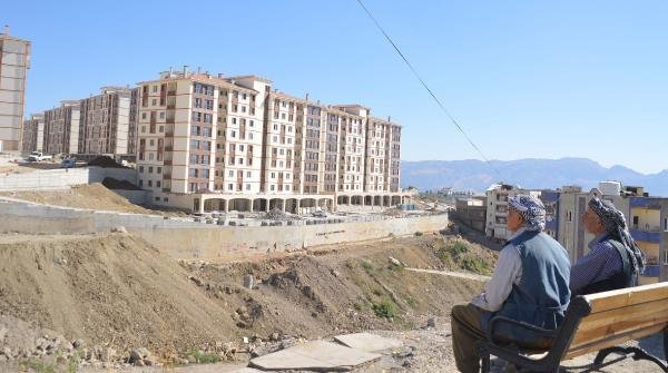 d Şırnak'ta terör mağdurları yeni konutlarına kavuştu