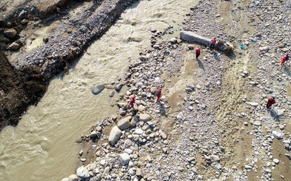 a Düzce'deki selde 2 ölü 5 kayıp