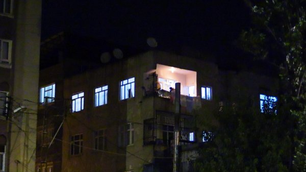 a Diyarbakır'da bir terörist öldürüldü