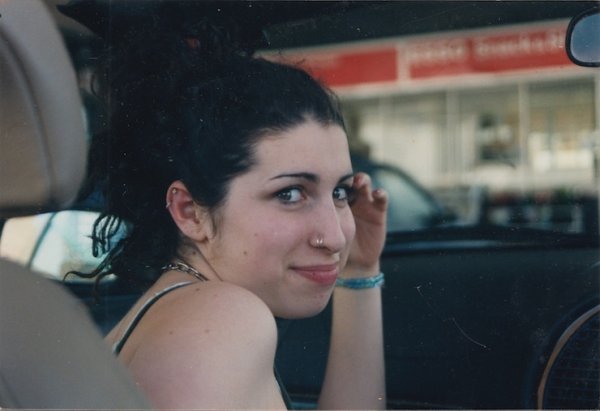 Amy Winehouse kimdir? biyografisi