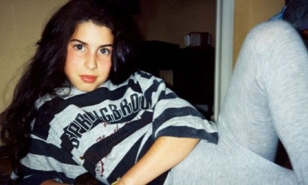 Amy Winehouse kimdir? biyografisi