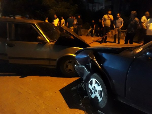 Kastamonu'da alkollü sürücü 4 araca çarptı