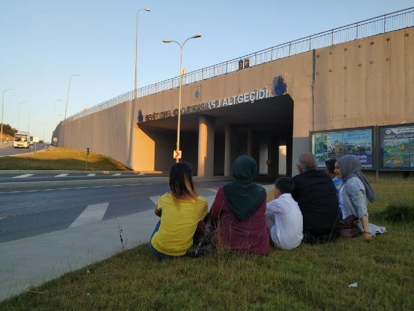 d Şehit oğlunun ismini görünce gözyaşlarını tutamadı