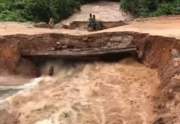 Kamboçya'da sel felaketi: 2 kayıp