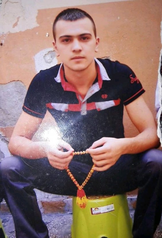 i Cezaevinden çıkan genci pompalı tüfekle vurdular