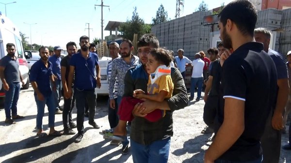 Aşırı hızlı araç makas attı: 1 ölü, 1 yaralı