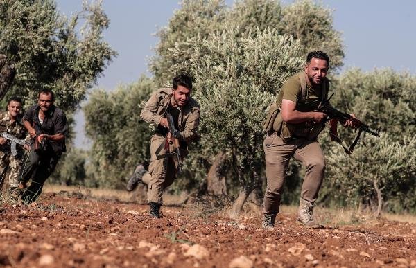 ÖSO'dan Türkiye'deki Suriyelilere 'geri dönün' çağrısı