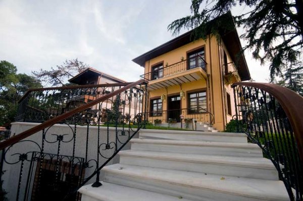 Ünlü yazar ve şairlerin yaşayan evleri 