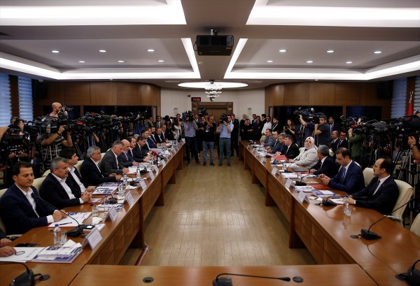 a Memur ve memur emeklilerinin zam pazarlığı başladı