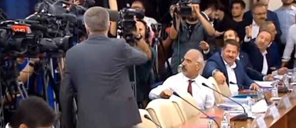 Sendikacılar zam istemek yerine tartıştı