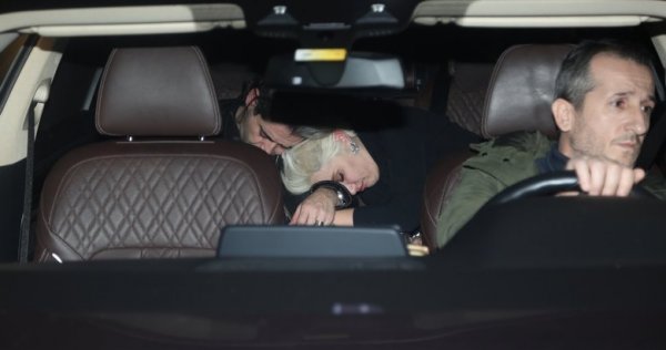 Hazer Amani, Sıla'nın yazlığına yerleşti