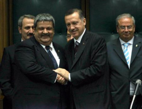 Osman Yağmurdereli kimdir? biyografisi Osman Yağmurdereli kimdir? biyografisi