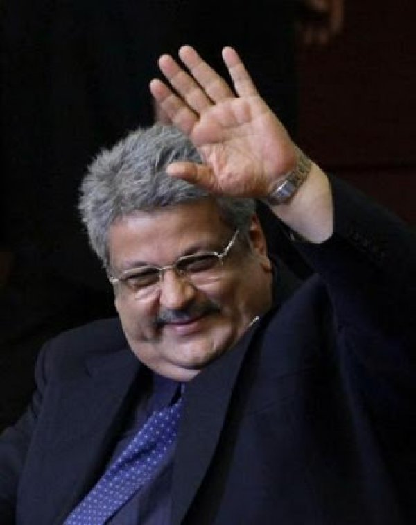 Osman Yağmurdereli kimdir? biyografisi Osman Yağmurdereli kimdir? biyografisi