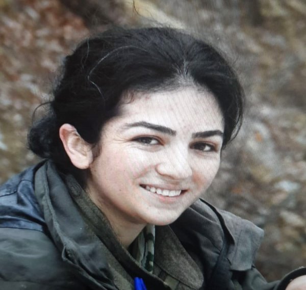Gri listedeki iki kadın terörist İstanbul'da yakalandı