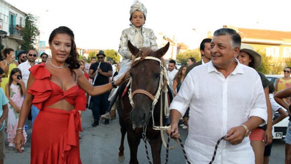 Yılmaz Vural, Alaçatı'da düğün yaptı