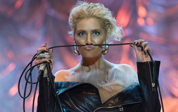 Sıla ve Hazer Amani’den ilk poz geldi