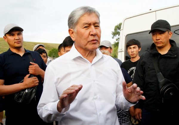 r Atambayev'in gözaltısı Kırgızistan’ı karıştırdı