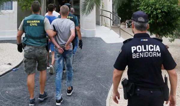 İspanya’da 5 Fransız turist, Norveçli kıza tecavüz etti