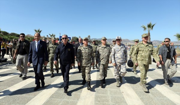 Erenköy Direnişi'nin yıl dönümünde komutanlar Kıbrıs'ta