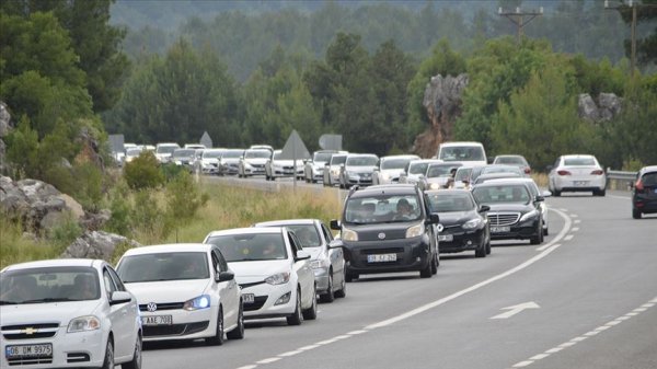İçişleri Bakanlığı'ndan sürücülere bayram tatili uyarısı