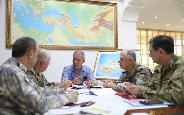 a Komuta kademesi Kıbrıs'taki birlikleri denetledi